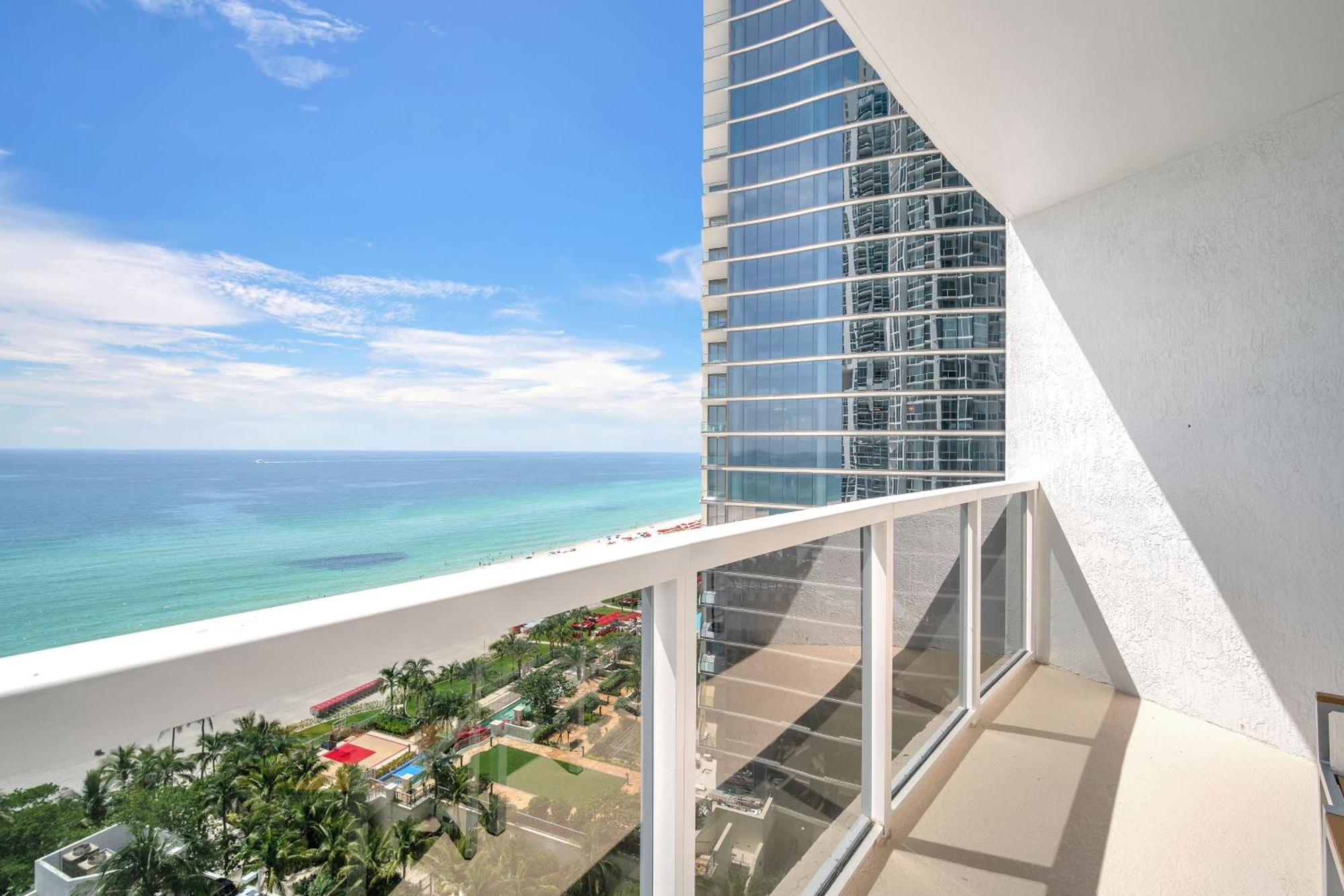 Trump Intl 2 Bedroom Apartment 1600 Sqf Ocean Front Miami Beach Exterior foto
